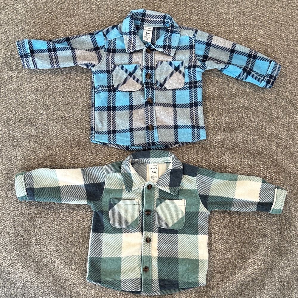💥BUNDLE- 2 Carter's fleece button down shackets. 6 months